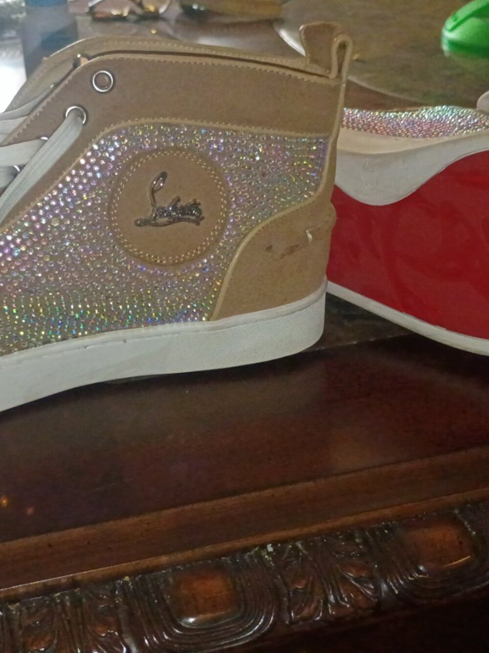Christian Louboutin - Picture 4 of 6